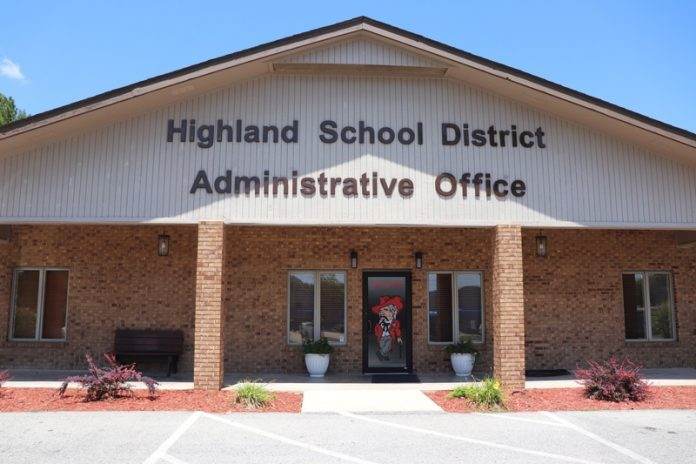 Highland School District seeks employees | Hallmark Times